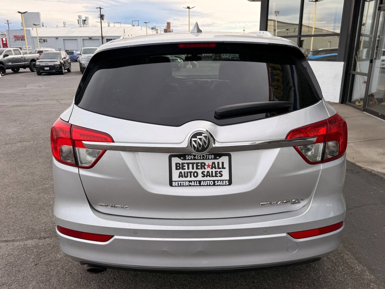 Used 2017 Buick Envision Essence AWD/4WD image 4