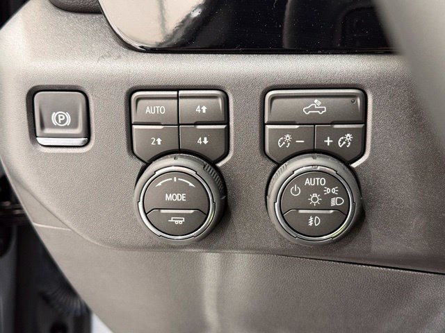 New 2026 Chevrolet Silverado 1500 RST w/ Z71 Off-Road Package AWD/4WD image 34