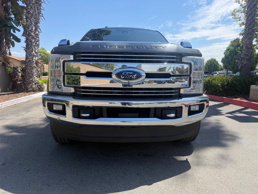 Used 2018 Ford F350 Lariat w/ Lariat Ultimate Package AWD/4WD image 4