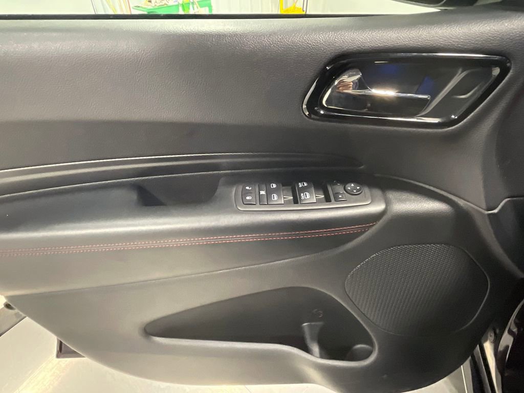 Used 2025 Dodge Durango GT AWD/4WD image 21