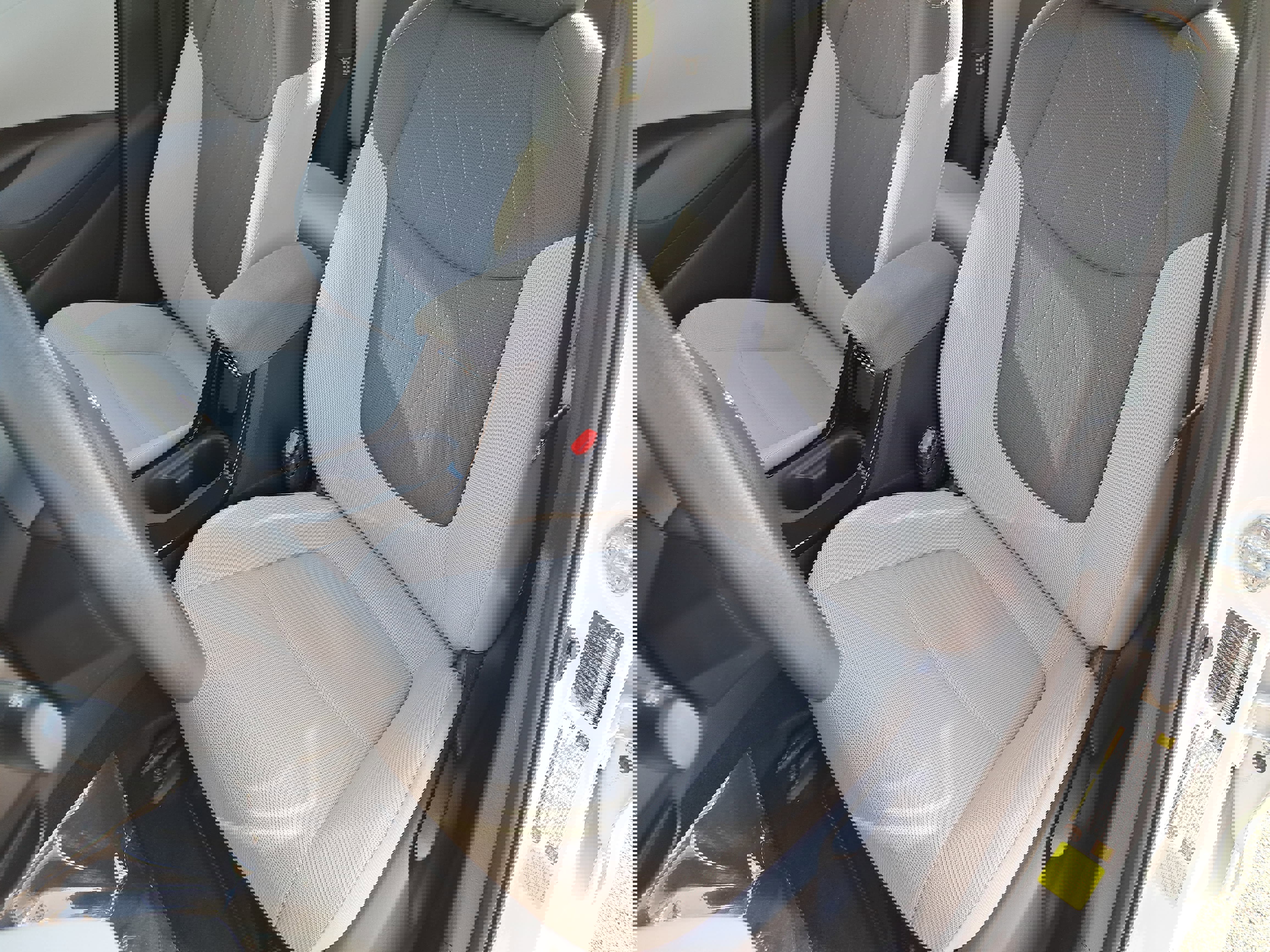 Used 2022 Toyota Corolla LE image 14