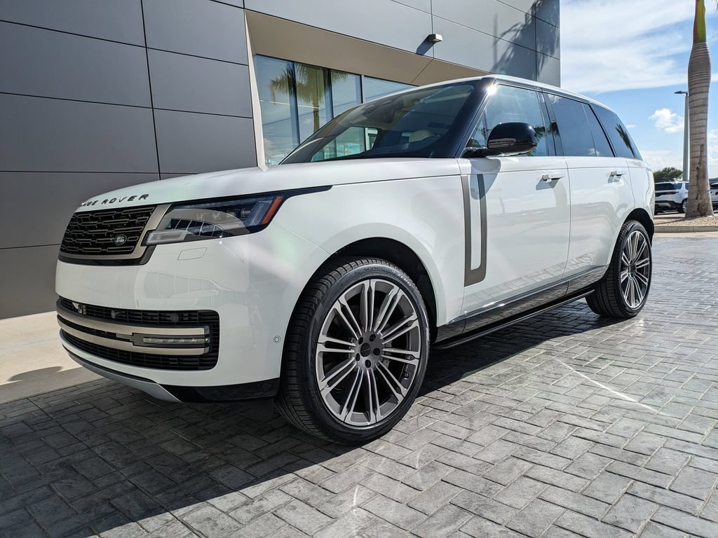 New 2026 Land Rover Range Rover SE AWD/4WD image 2