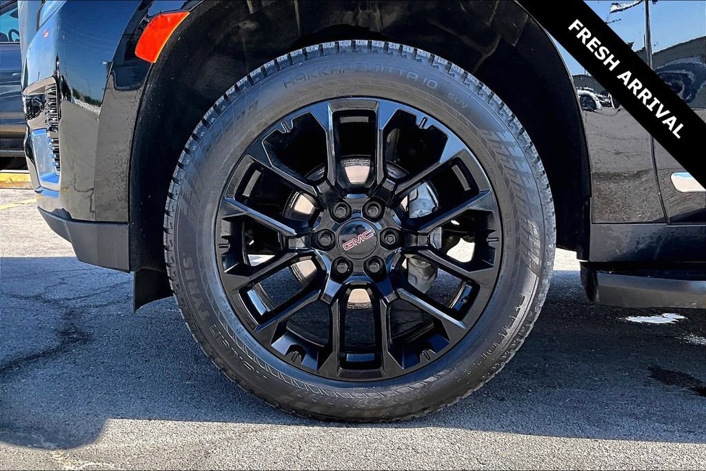 Used 2023 GMC Yukon XL Denali AWD/4WD image 35