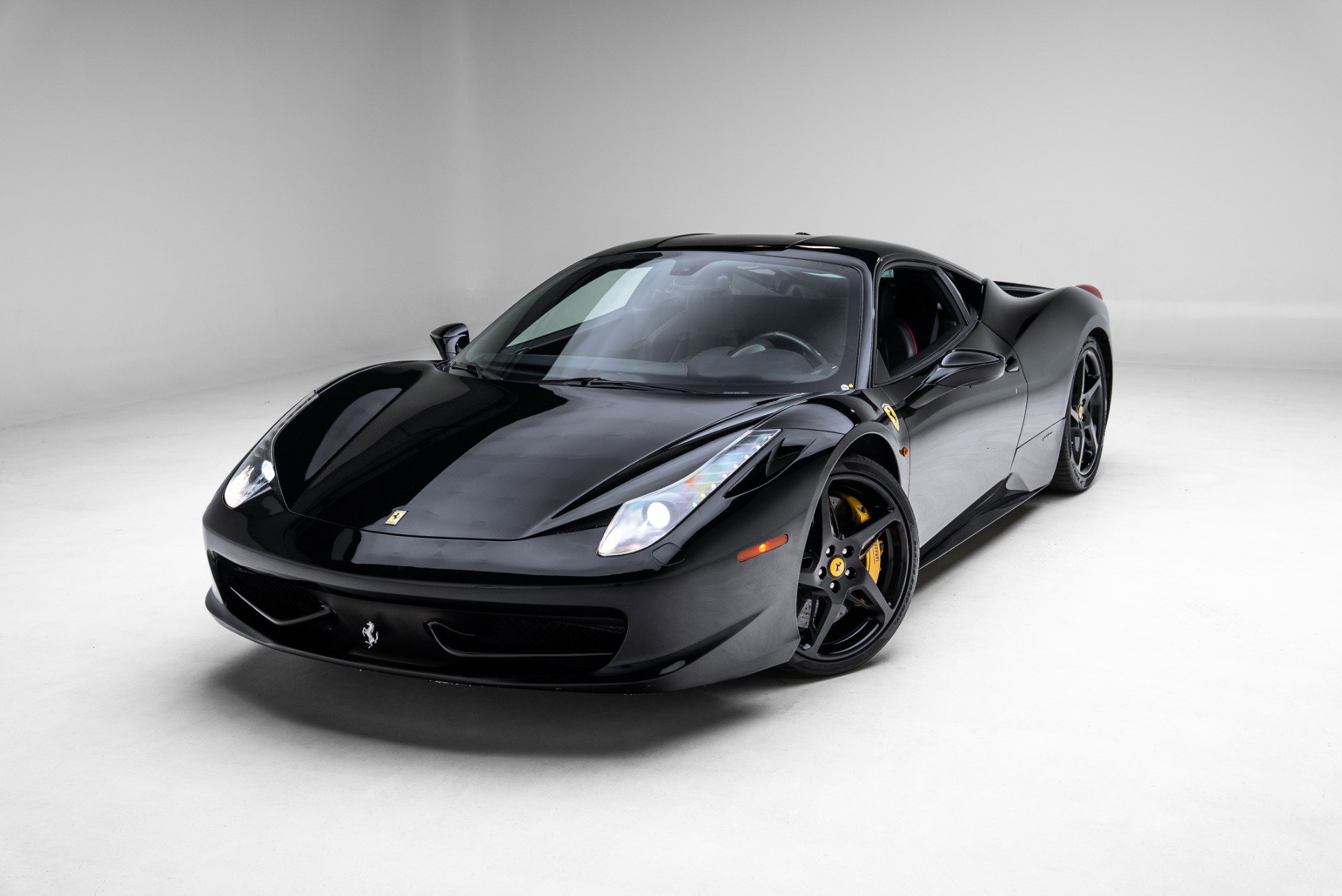 Used 2010 Ferrari 458 Italia Coupe image 16