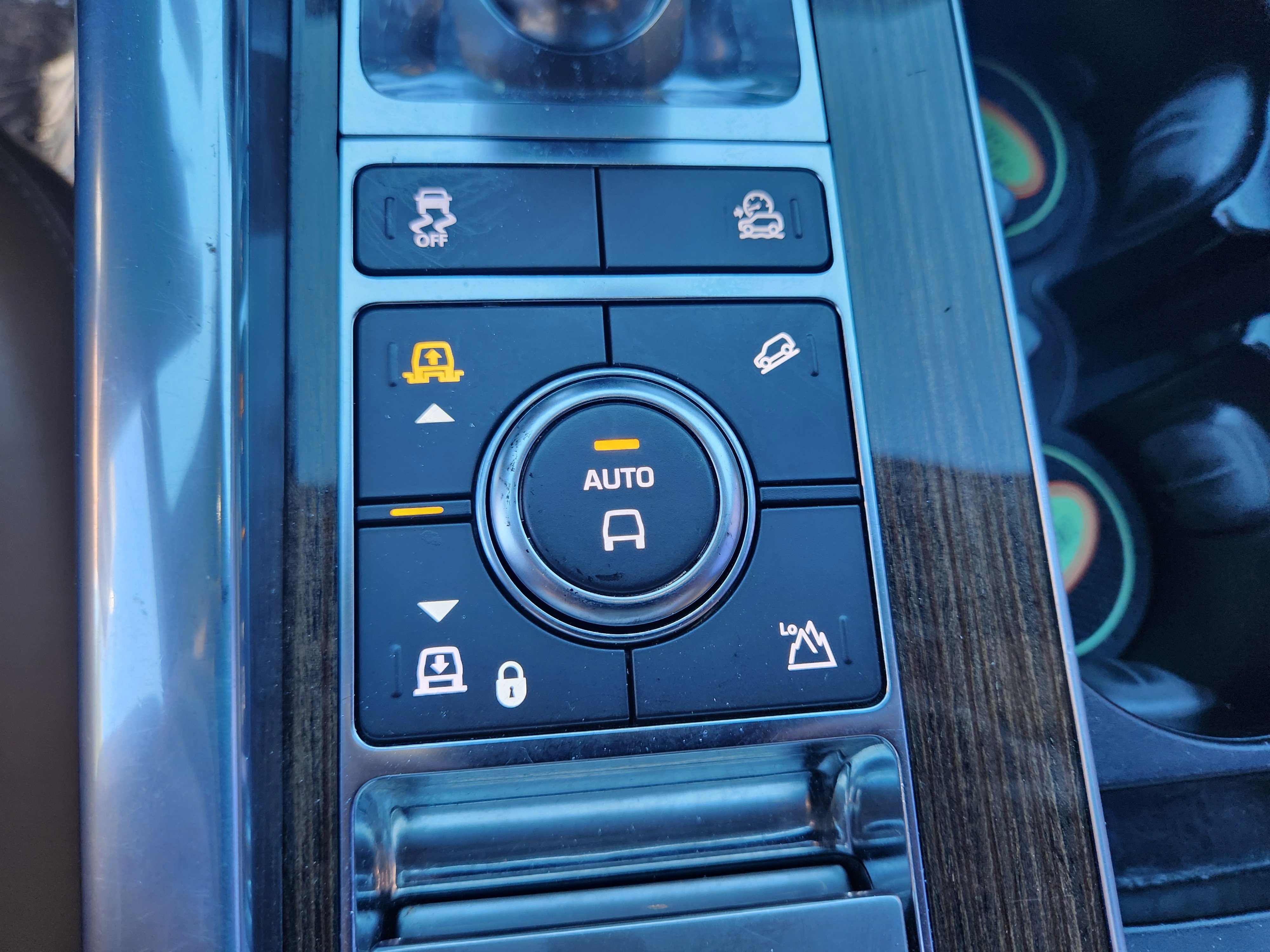 Used 2018 Land Rover Range Rover Sport Supercharged image 30