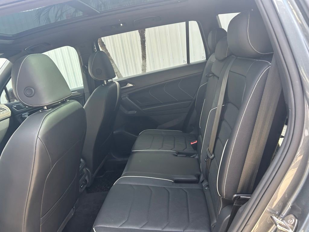 Used 2024 Volkswagen Tiguan SEL R-Line image 51