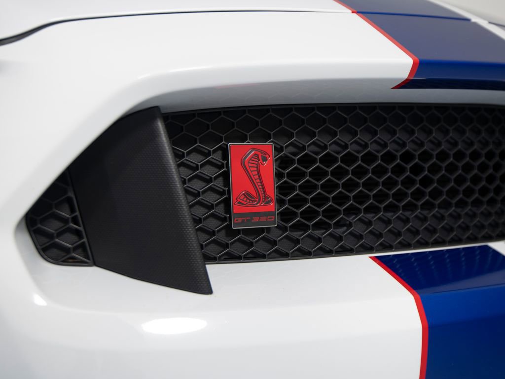 Used 2017 Ford Mustang Shelby GT350R w/ GT350R Equipment Group 920A image 40