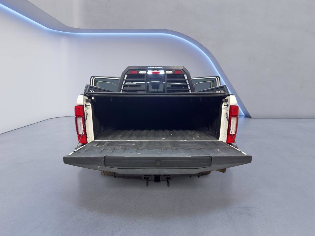 Used 2021 Ford F350 Lariat image 12