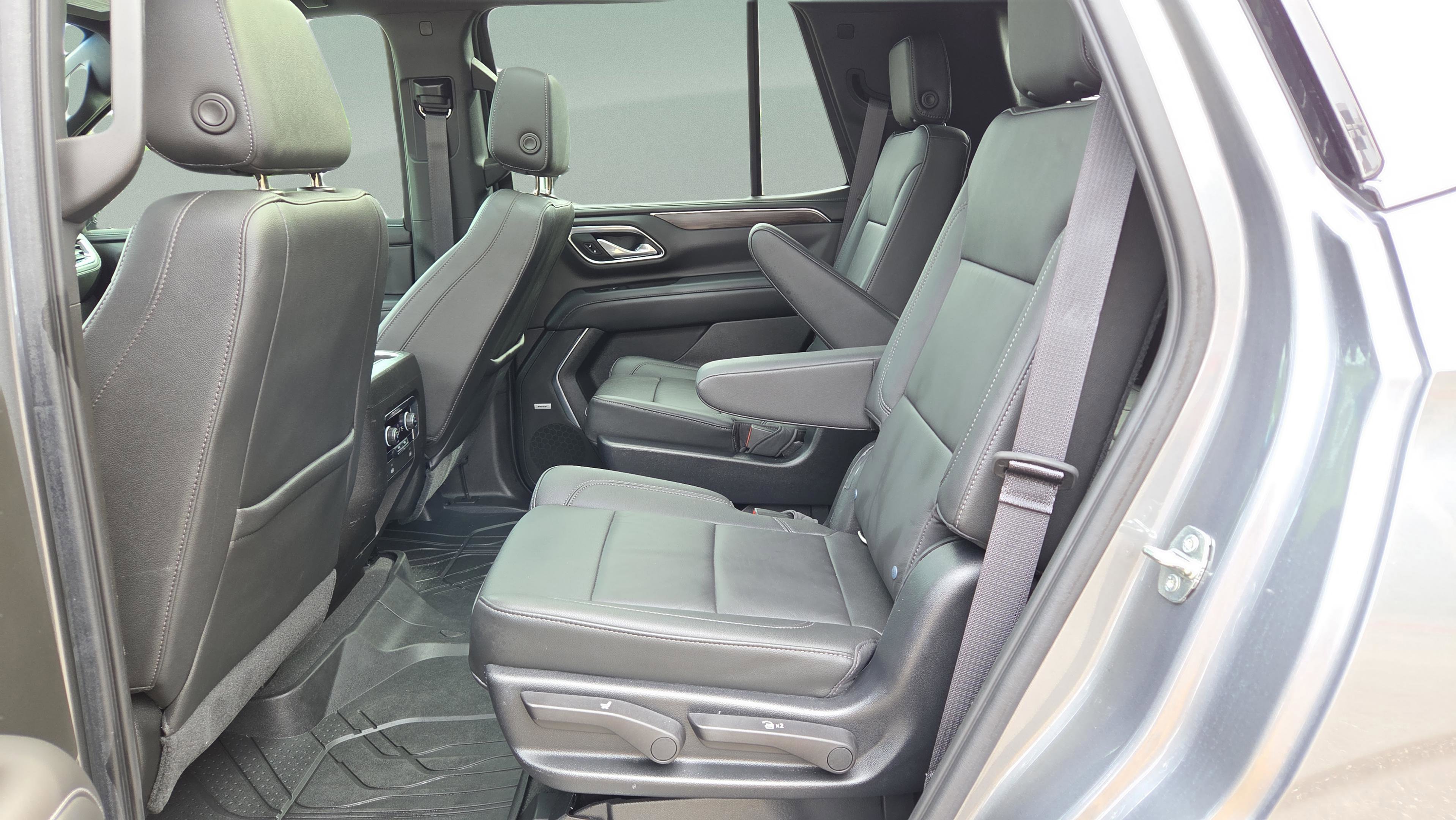 Used 2021 Chevrolet Tahoe LT AWD/4WD image 10