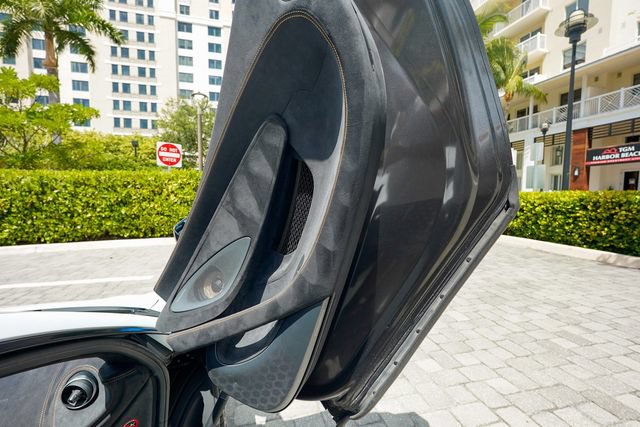 Used 2019 McLaren 600LT RWD image 83
