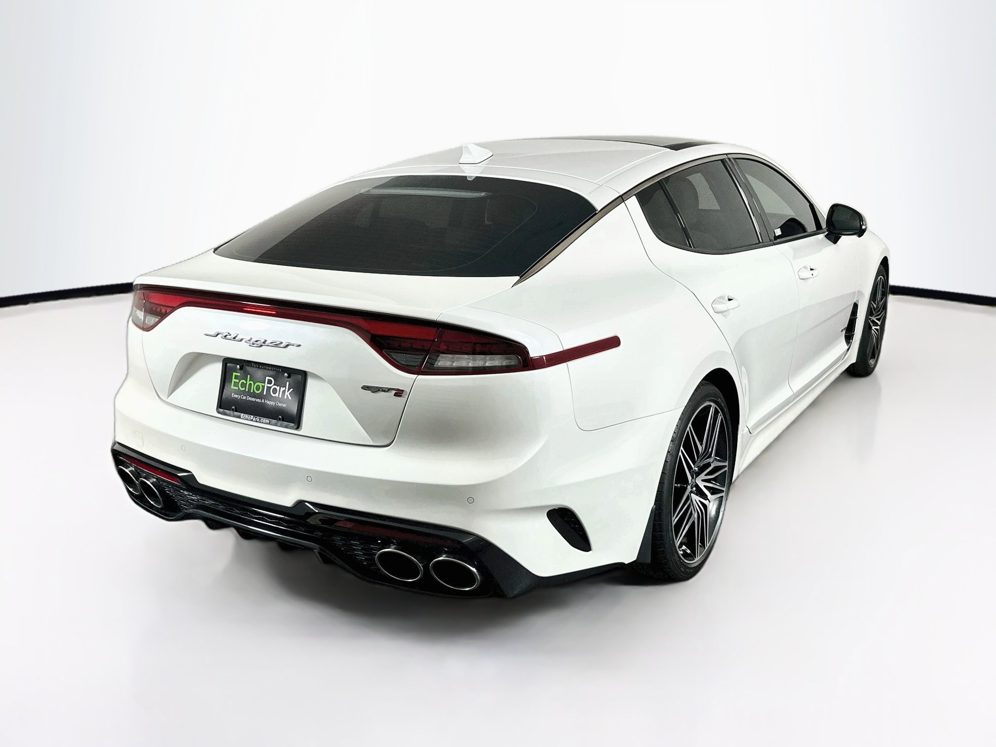 Used 2022 Kia Stinger GT2 RWD image 9