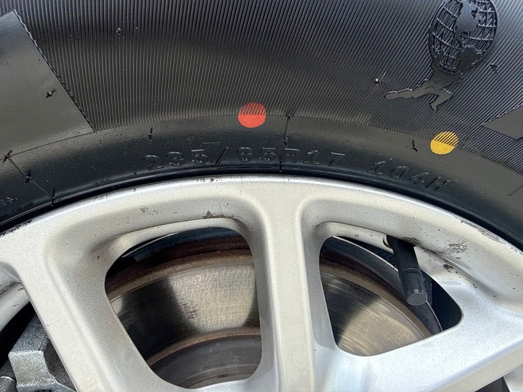 Used 2023 Chrysler Pacifica Touring-L FWD image 34