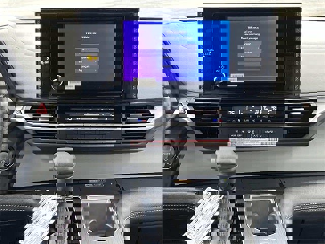 New 2026 Toyota Sienna LE image 16