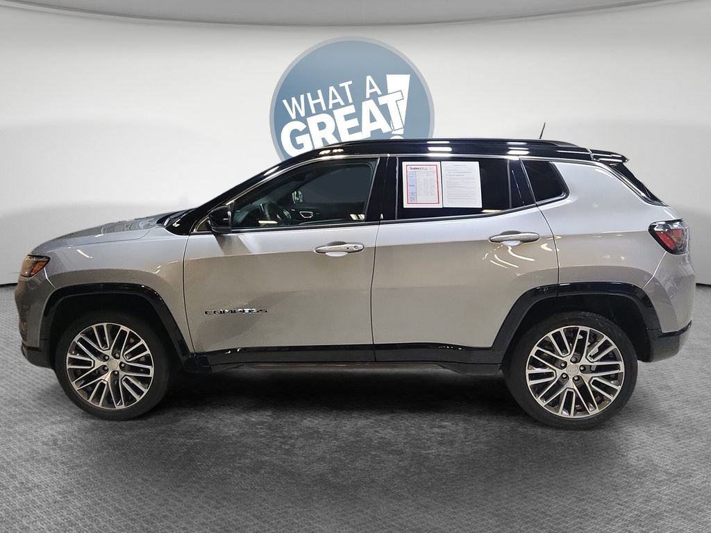Used 2023 Jeep Compass Limited w/ Elite Group AWD/4WD image 7