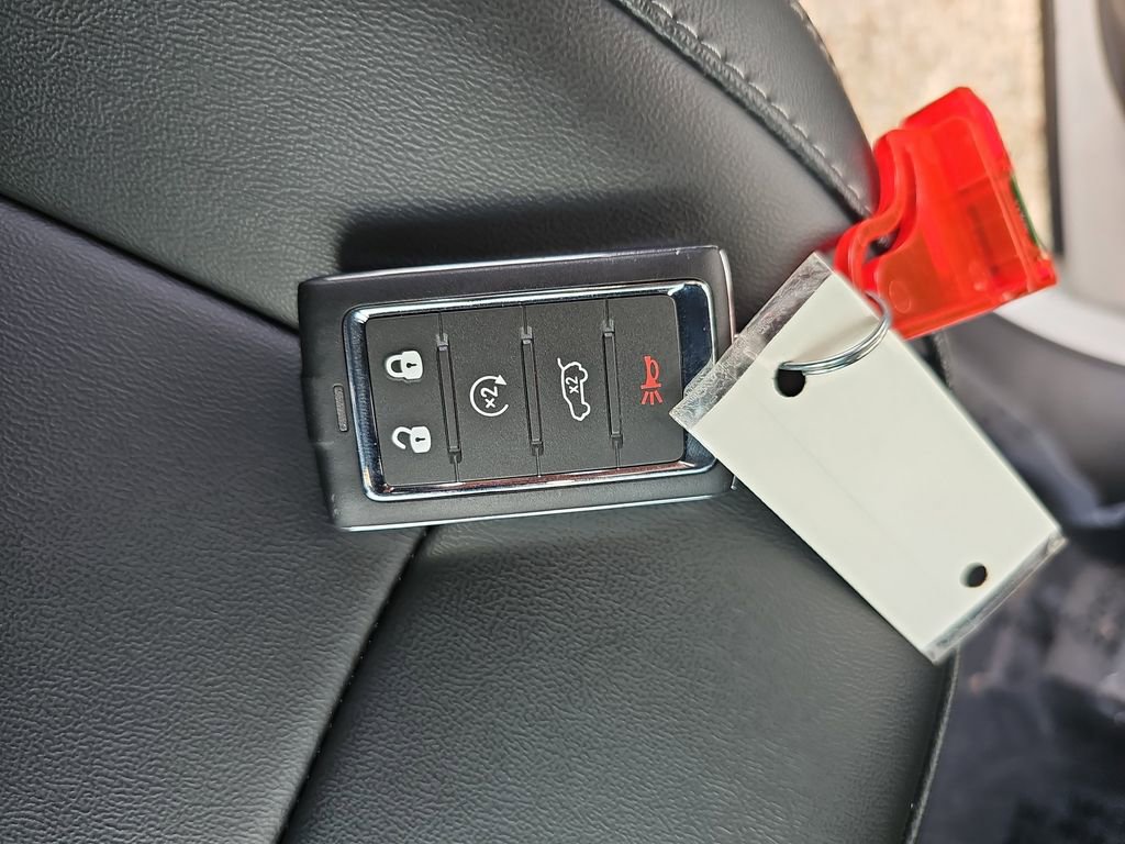 New 2025 Jeep Grand Cherokee Limited image 35