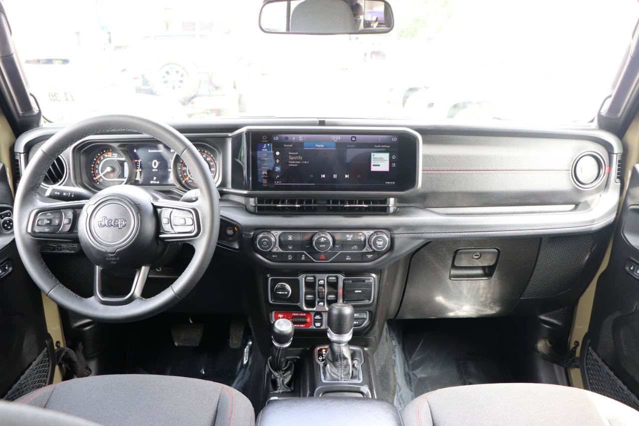 Used 2026 Jeep Gladiator Rubicon AWD/4WD image 16