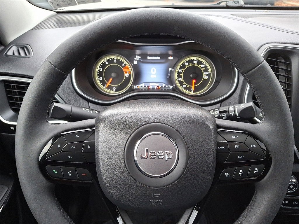 Used 2023 Jeep Cherokee Altitude Lux w/ Lux Elite Package image 21