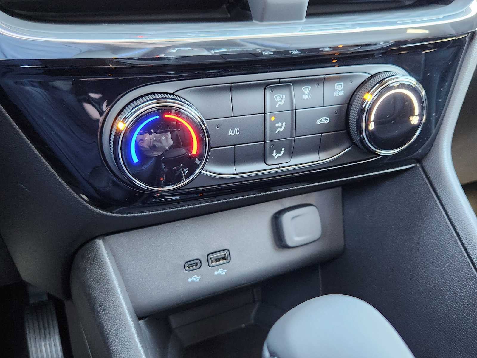 New 2026 Buick Encore GX Sport Touring image 20