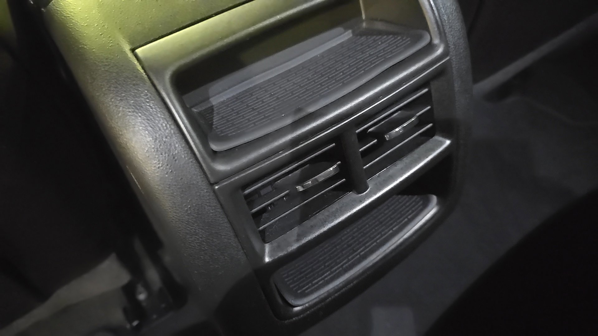 Used 2025 Cadillac XT5 Premium Luxury image 17