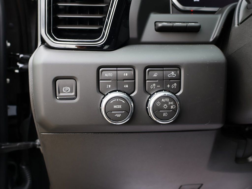New 2026 GMC Sierra 3500 AT4 w/ AT4 Premium Plus Package image 13