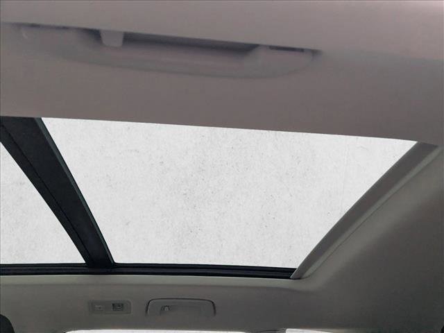 New 2026 Volkswagen Taos SEL image 18