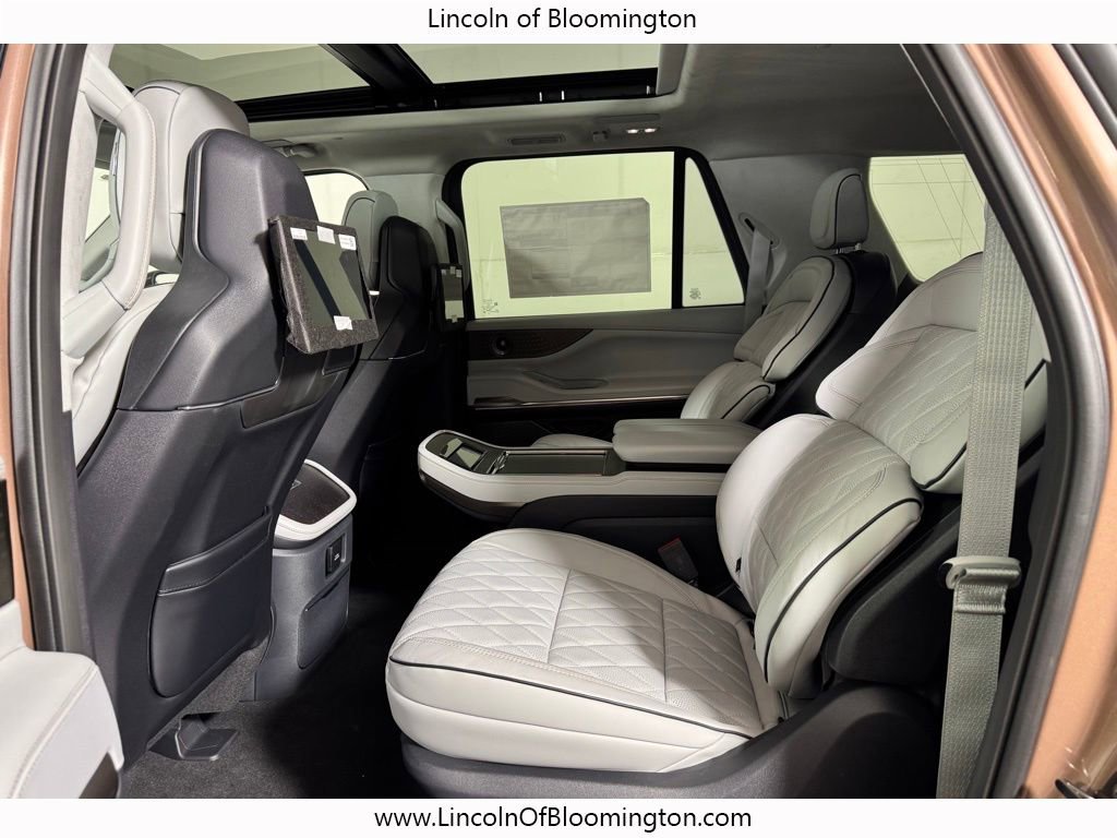 New 2025 Lincoln Navigator L Black Label image 51