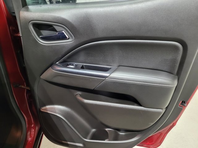 Used 2017 GMC Canyon SLE w/ SLE Convenience Package image 45