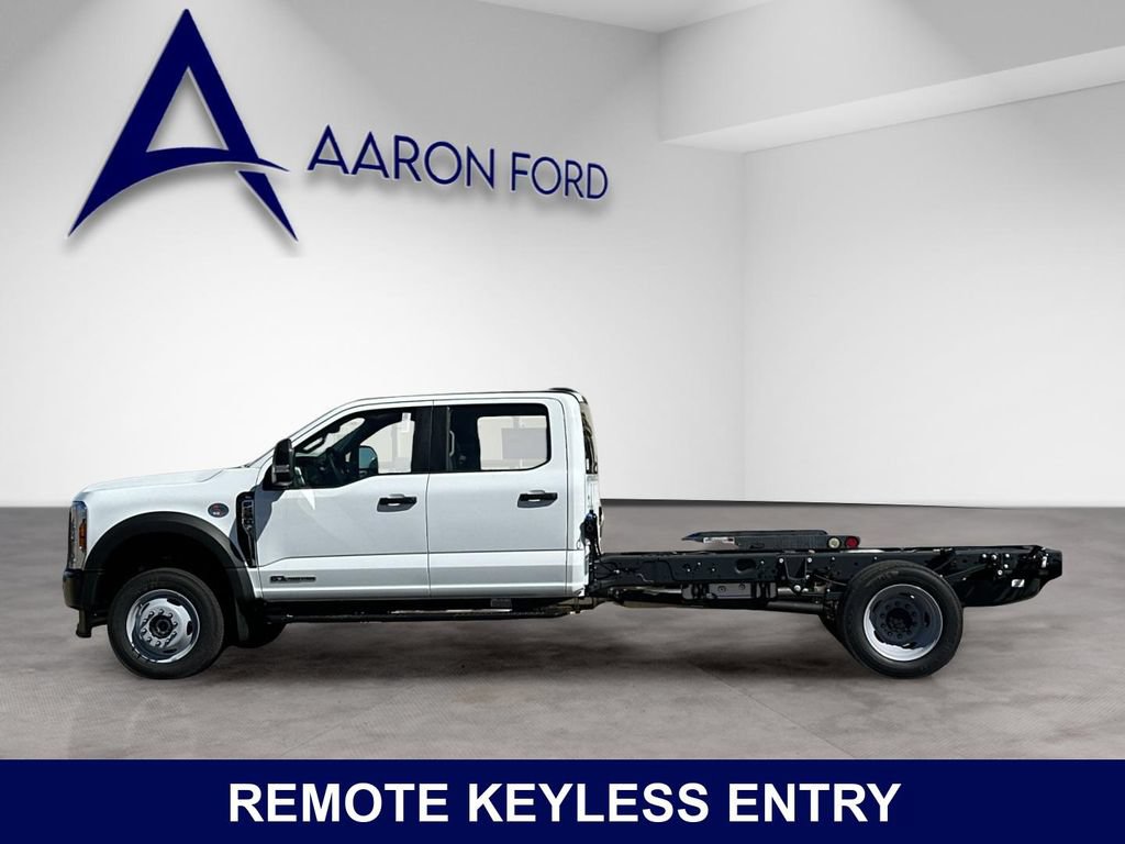 New 2026 Ford F550 4x4 Crew Cab image 2