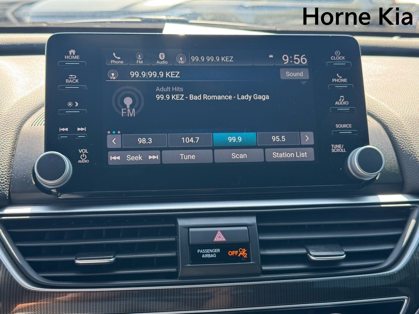 Used 2018 Honda Accord Sport image 21