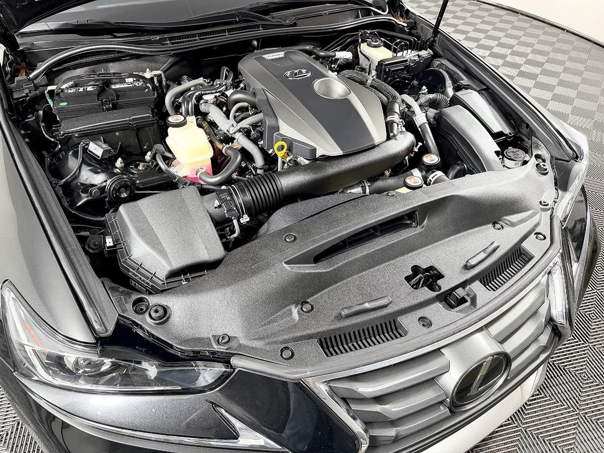 Used 2018 Lexus IS 300 w/ Accessory Package 2 RWD image 21