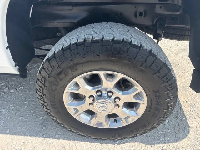 Used 2024 RAM 2500 Laramie AWD/4WD image 16