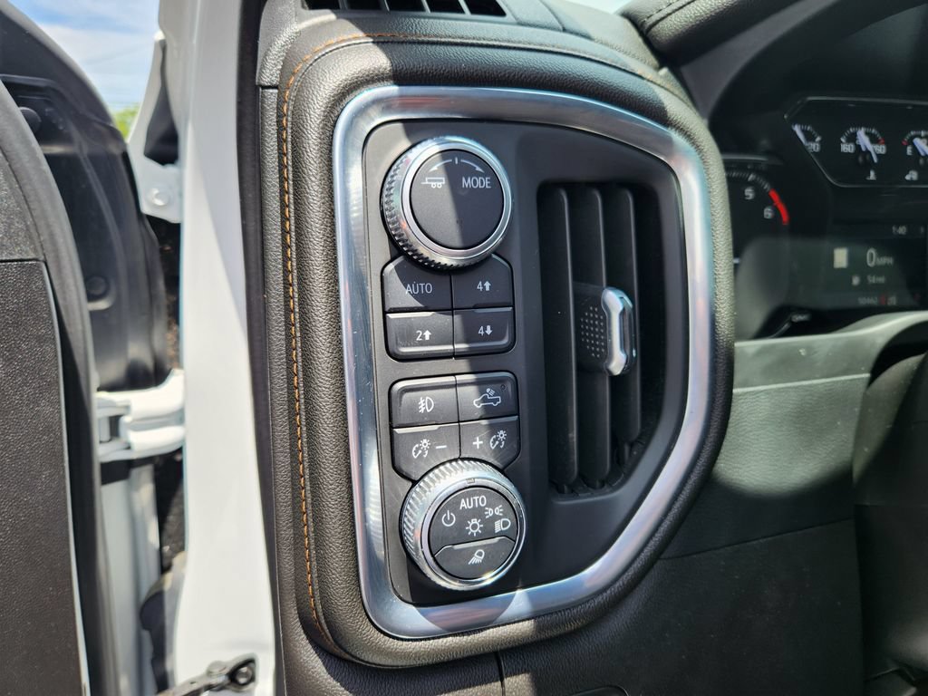 Used 2022 GMC Sierra 1500 AT4 w/ AT4 Preferred Package AWD/4WD image 25