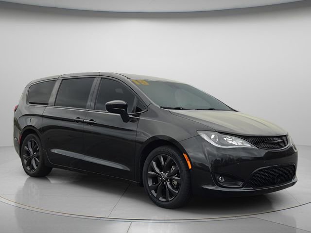 Used 2019 Chrysler Pacifica Touring Plus w/ Advanced Safetytec Group image 8