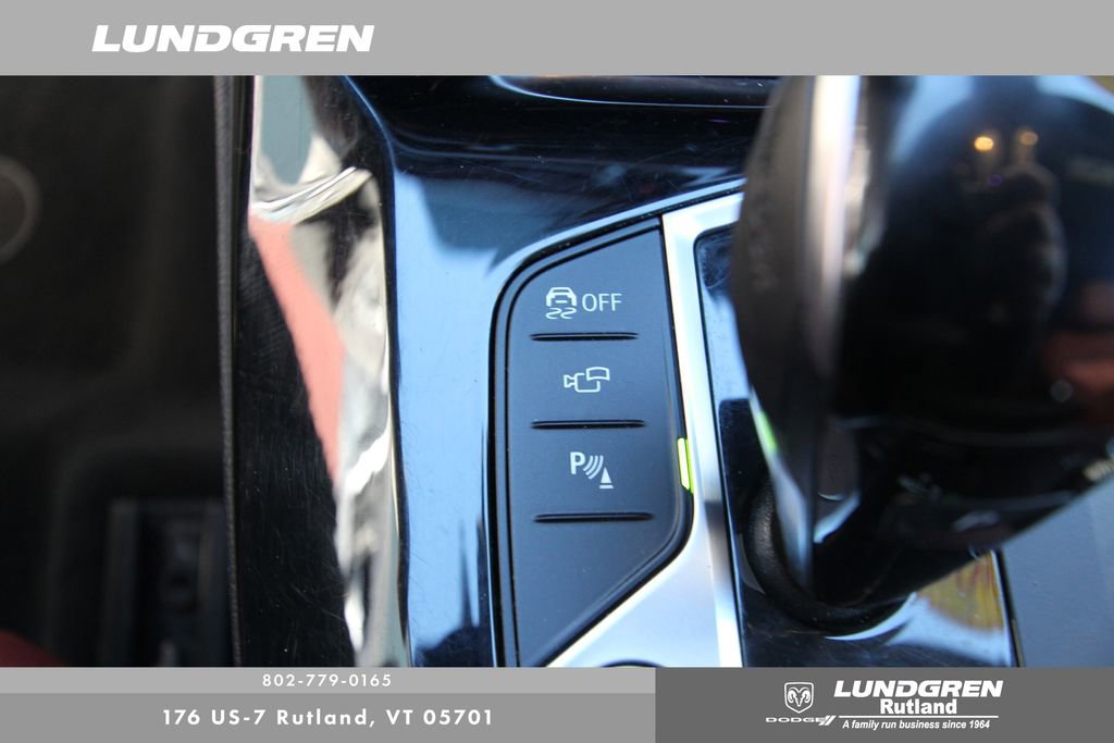 Used 2024 BMW X3 M40i w/ Premium Package image 28