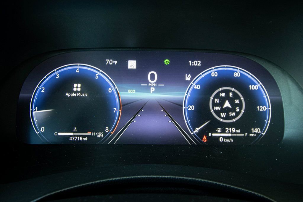 Used 2023 Toyota Highlander Limited image 3