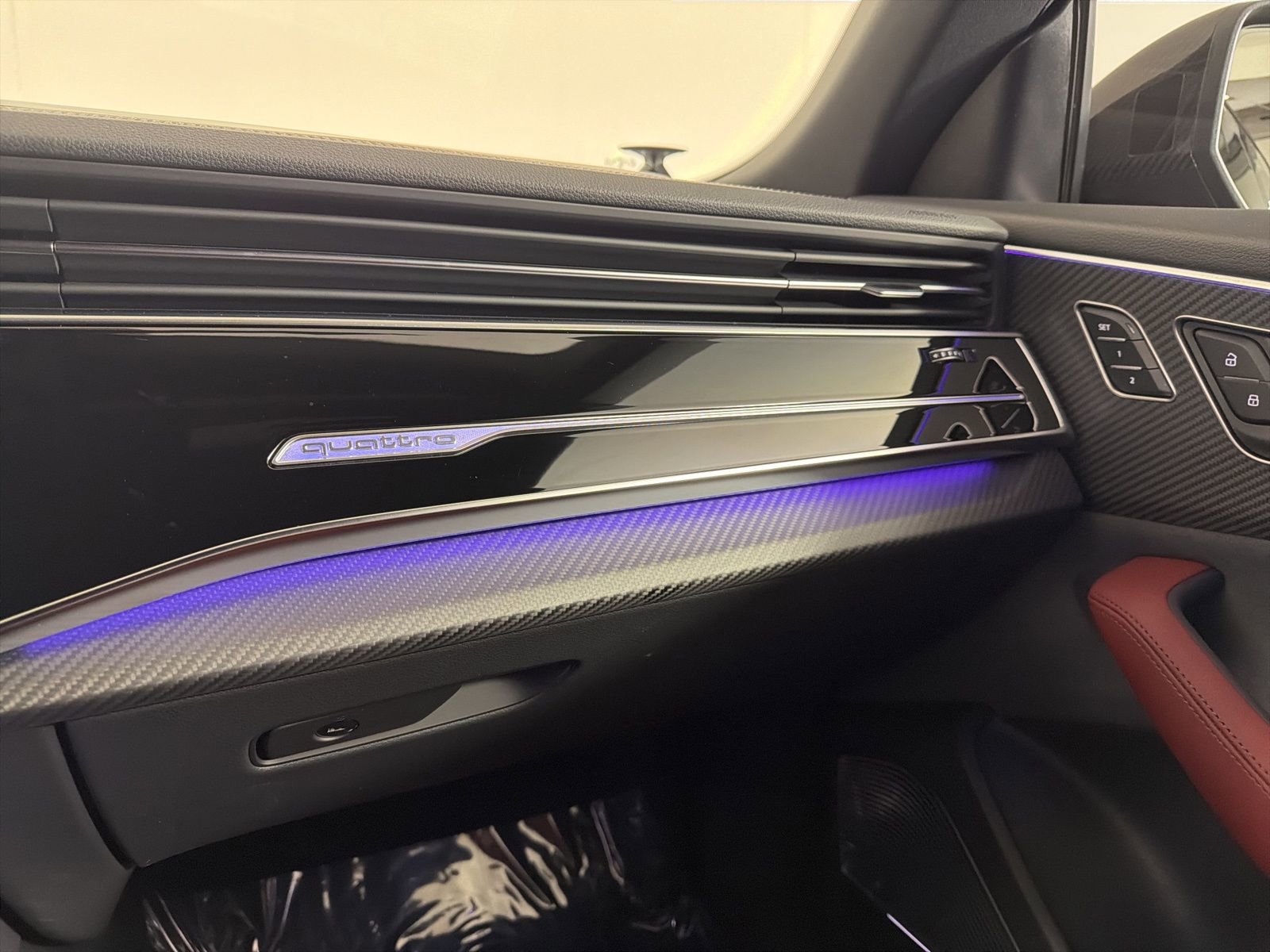 New 2026 Audi SQ8 Prestige image 21