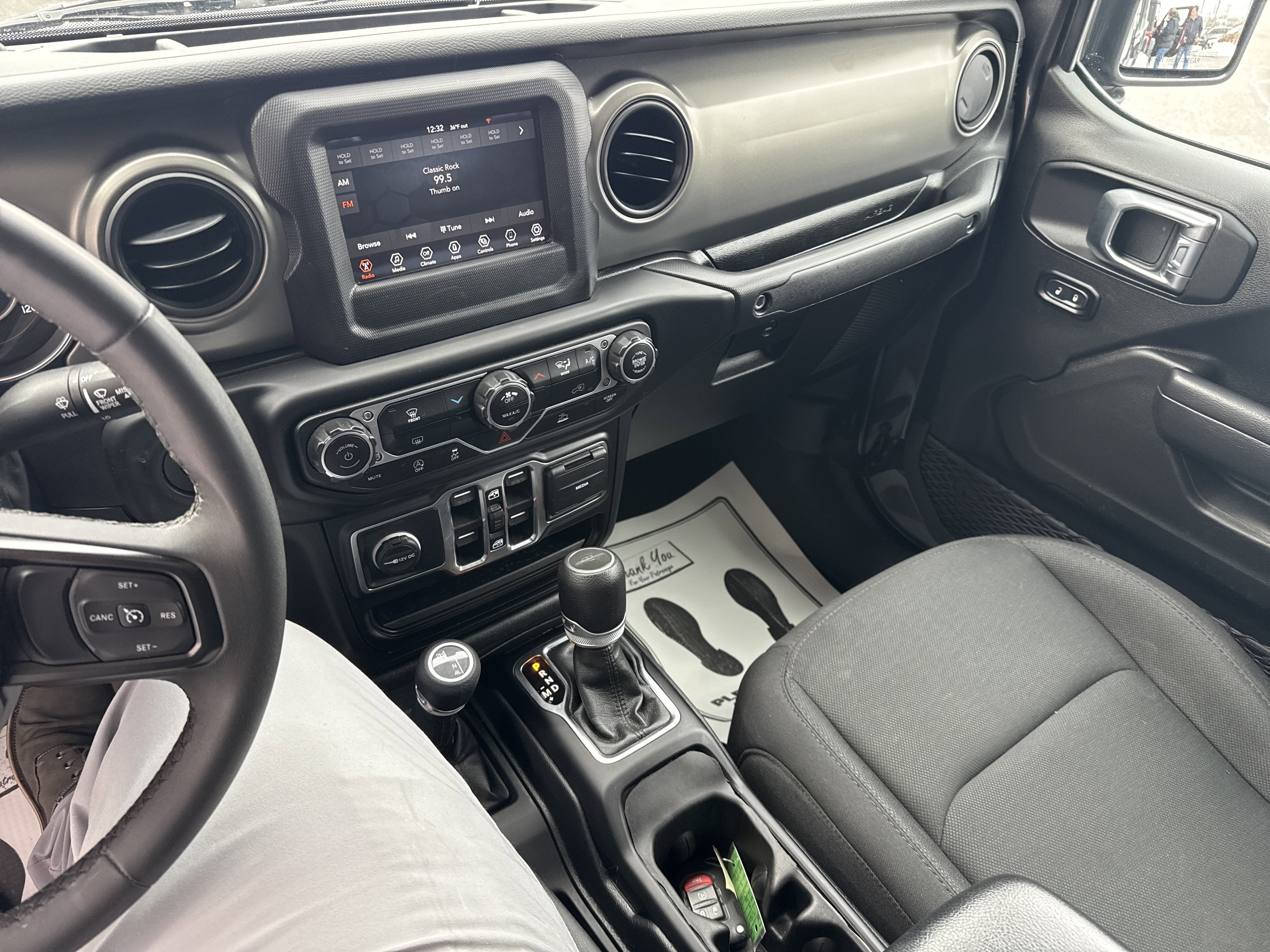 Used 2023 Jeep Gladiator Sport image 22