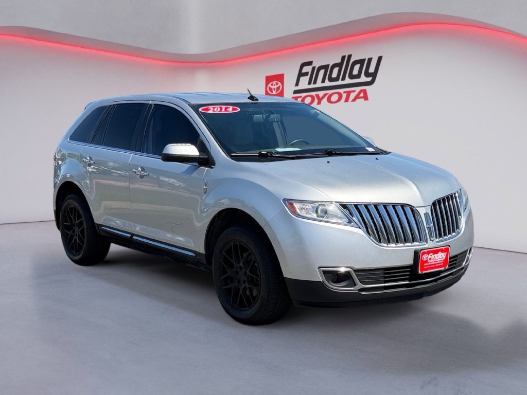 Used 2014 Lincoln MKX FWD image 4