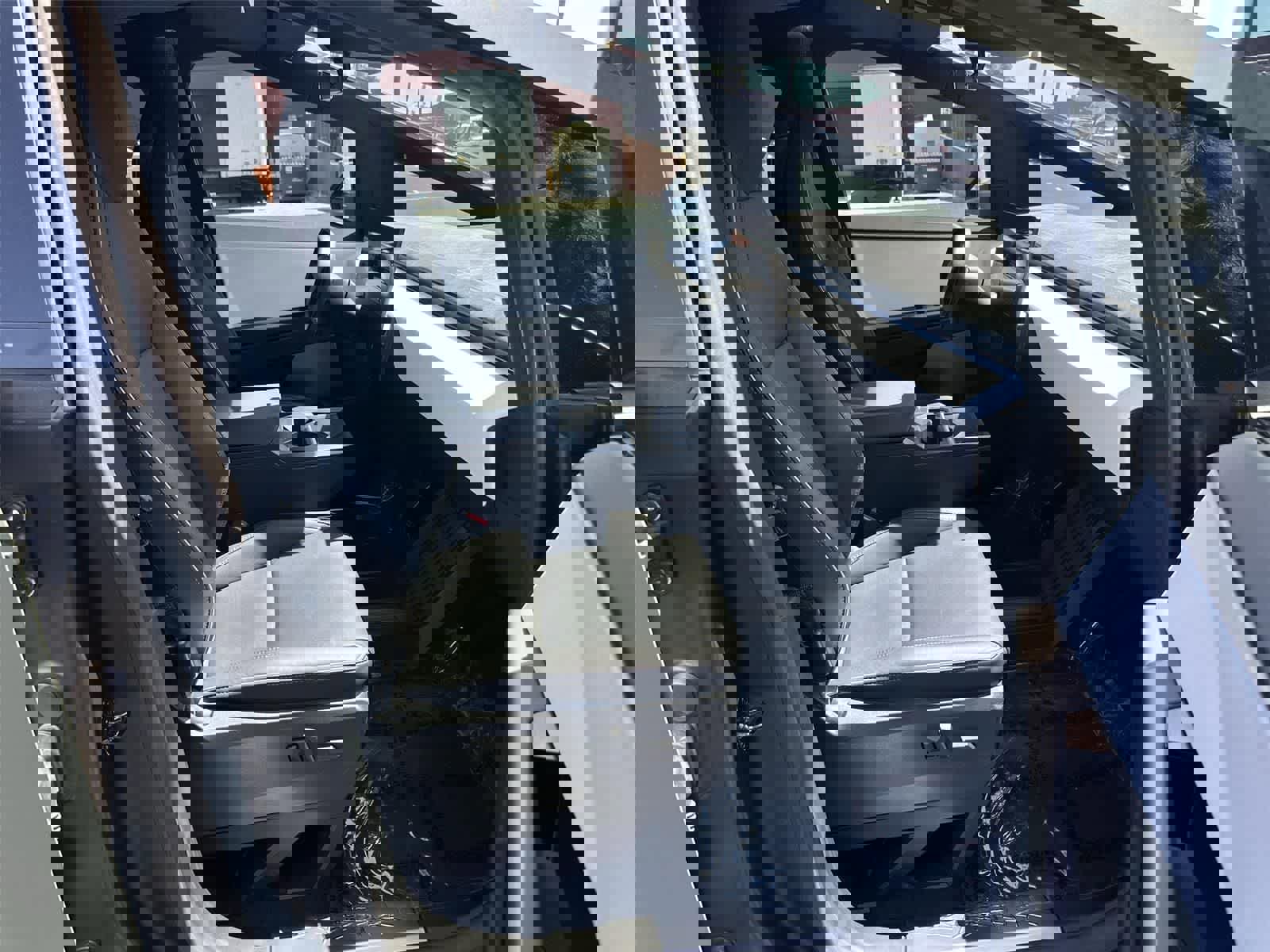 Used 2024 Tesla Cybertruck Cyberbeast AWD/4WD image 15