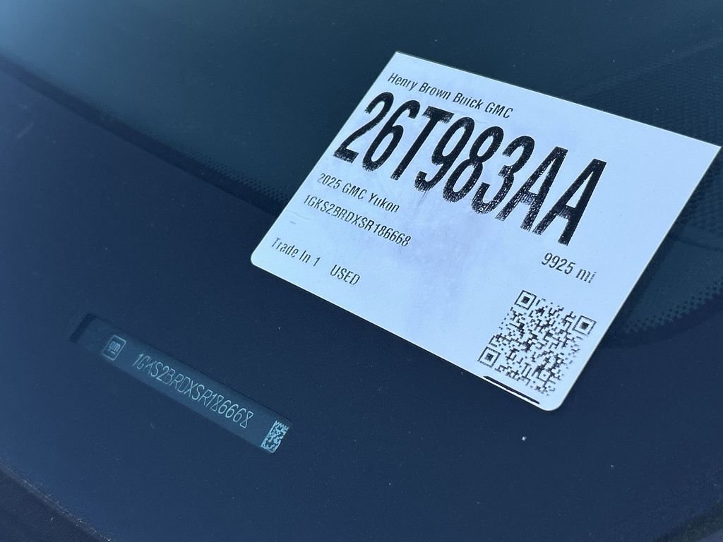 Used 2025 GMC Yukon Elevation image 34