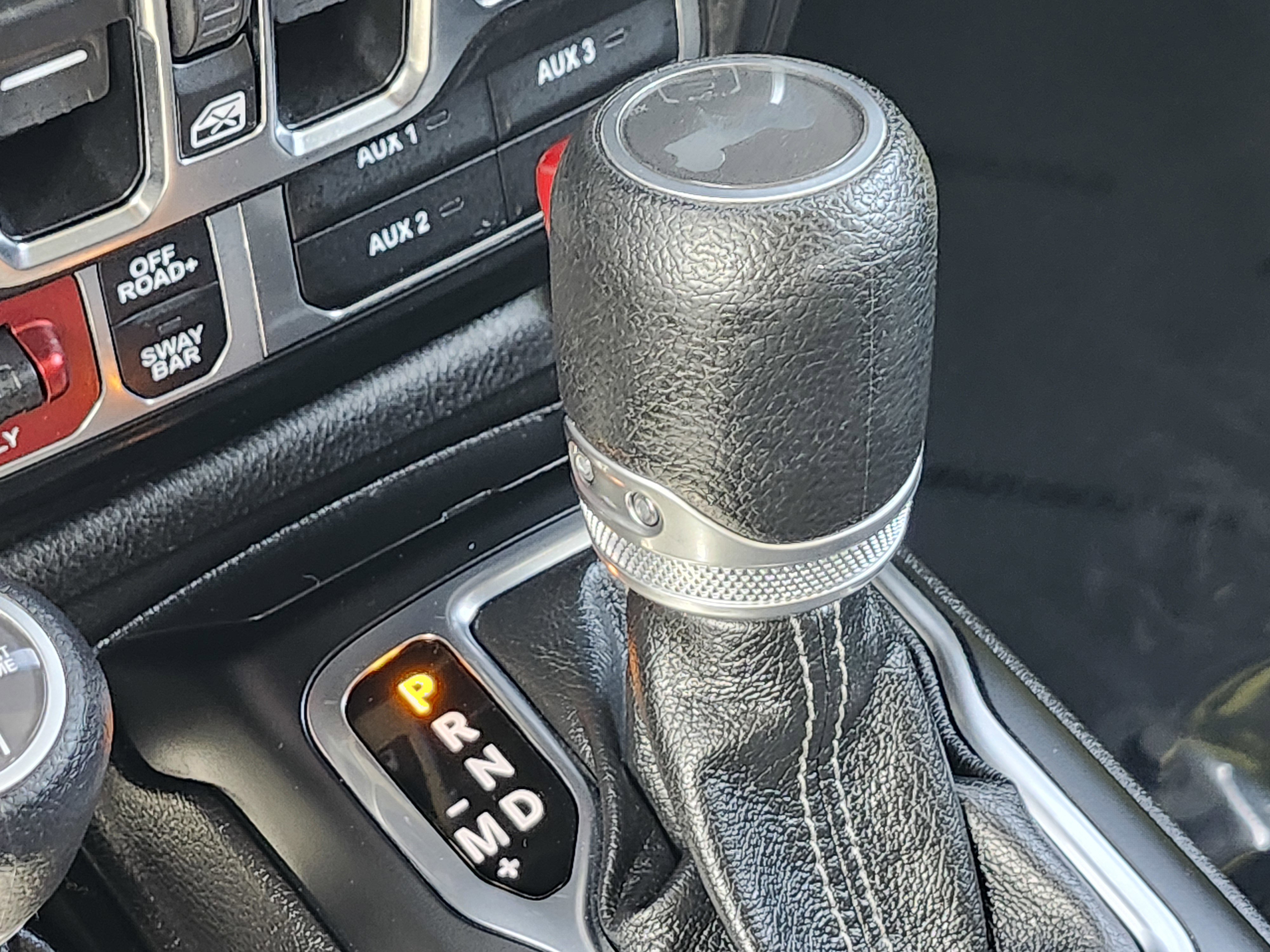 Used 2024 Jeep Wrangler Rubicon w/ Convenience Group image 35