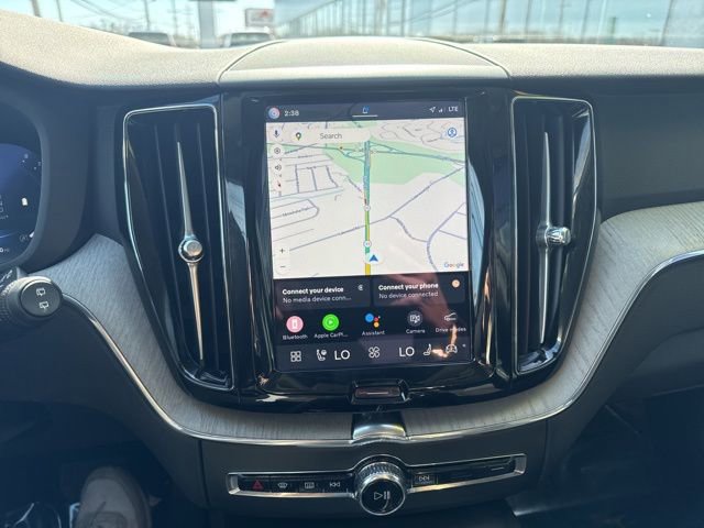 Certified 2025 Volvo XC60 B5 Plus image 21