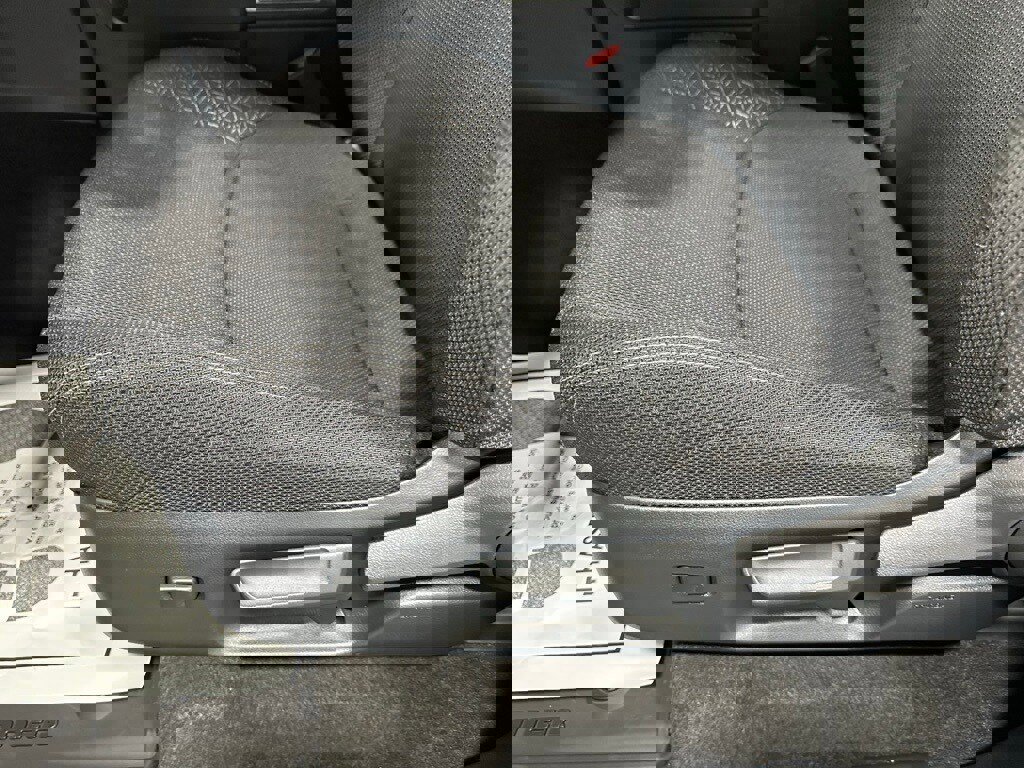 Used 2025 Toyota 4Runner SR5 image 14