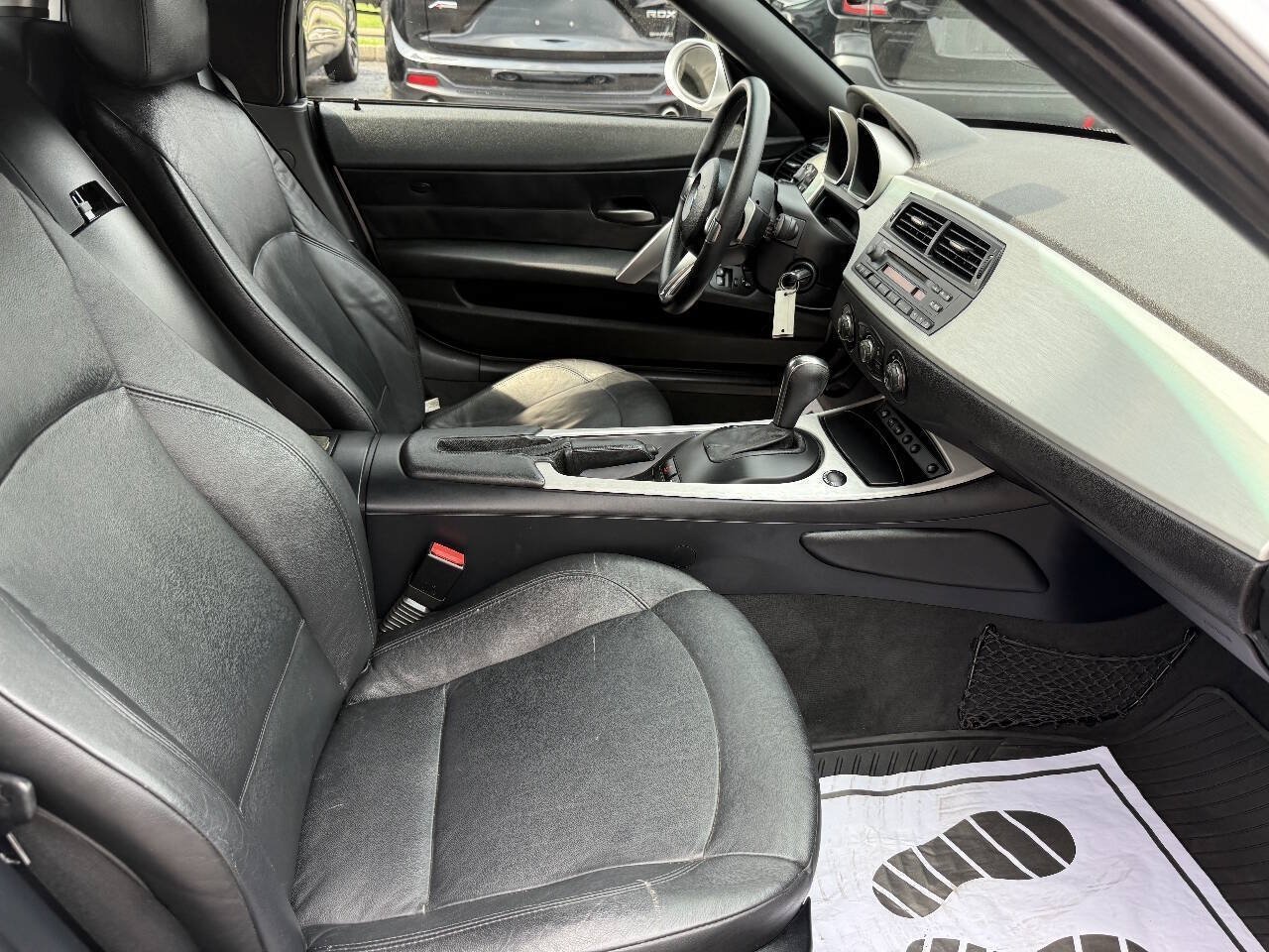 Used 2006 BMW Z4 3.0i RWD image 20