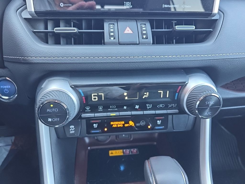 Used 2022 Toyota RAV4 Limited image 26