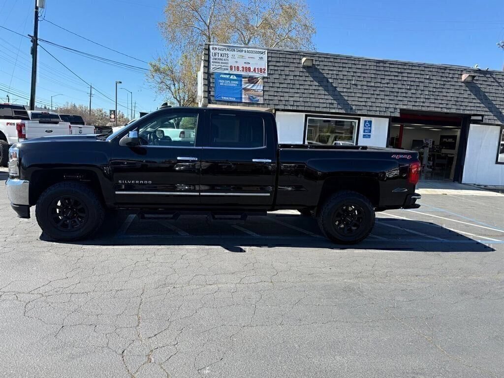 Used 2016 Chevrolet Silverado 1500 LTZ AWD/4WD image 8