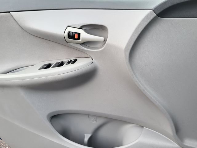 Used 2009 Toyota Corolla LE image 13