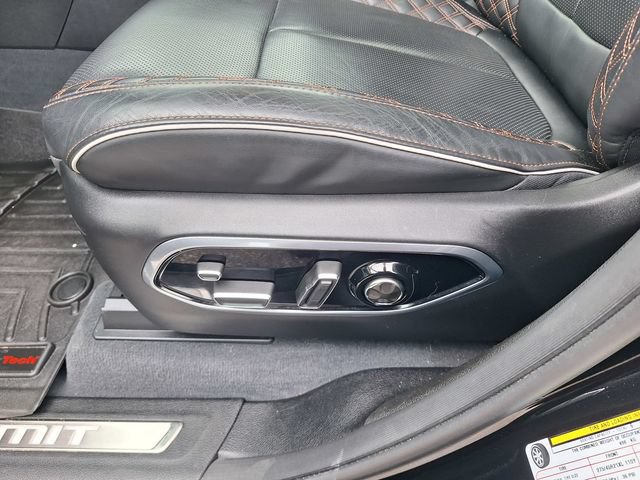 Used 2023 Jeep Grand Cherokee L Summit AWD/4WD image 19