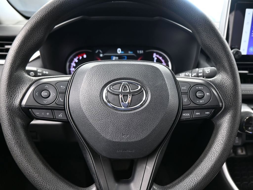 Used 2024 Toyota RAV4 XLE image 29