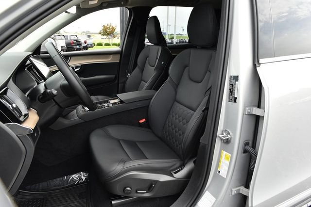 Used 2025 Volvo XC90 B6 Plus AWD/4WD image 19